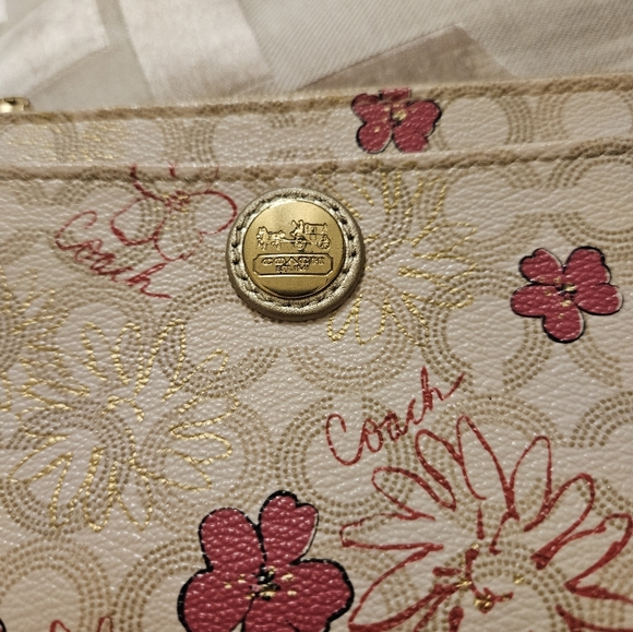 Coach Wristlet - Picture 2 of 4